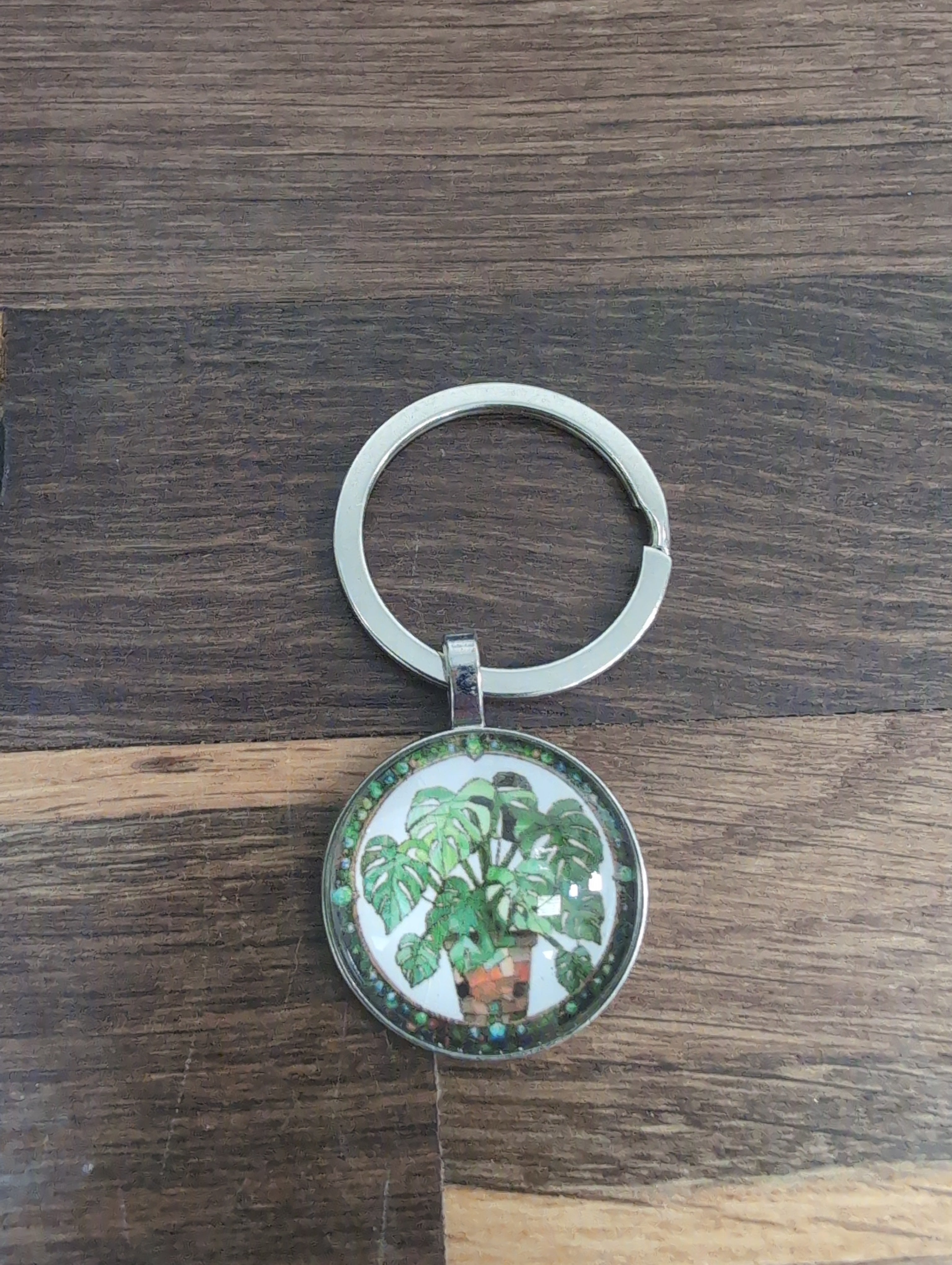 Monstera Keyring